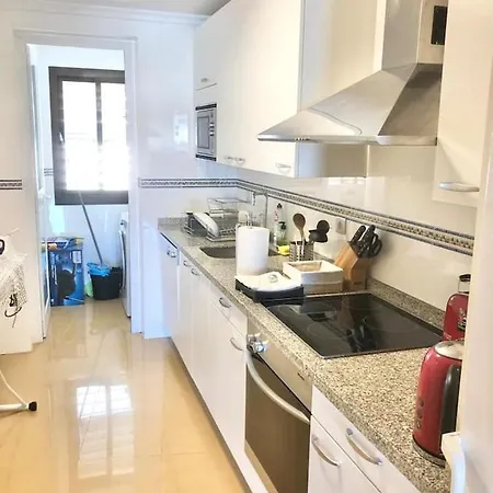 Congress Palace - Golden Mile Apartment