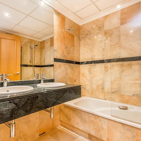 Congress Palace - Golden Mile Apartment *
